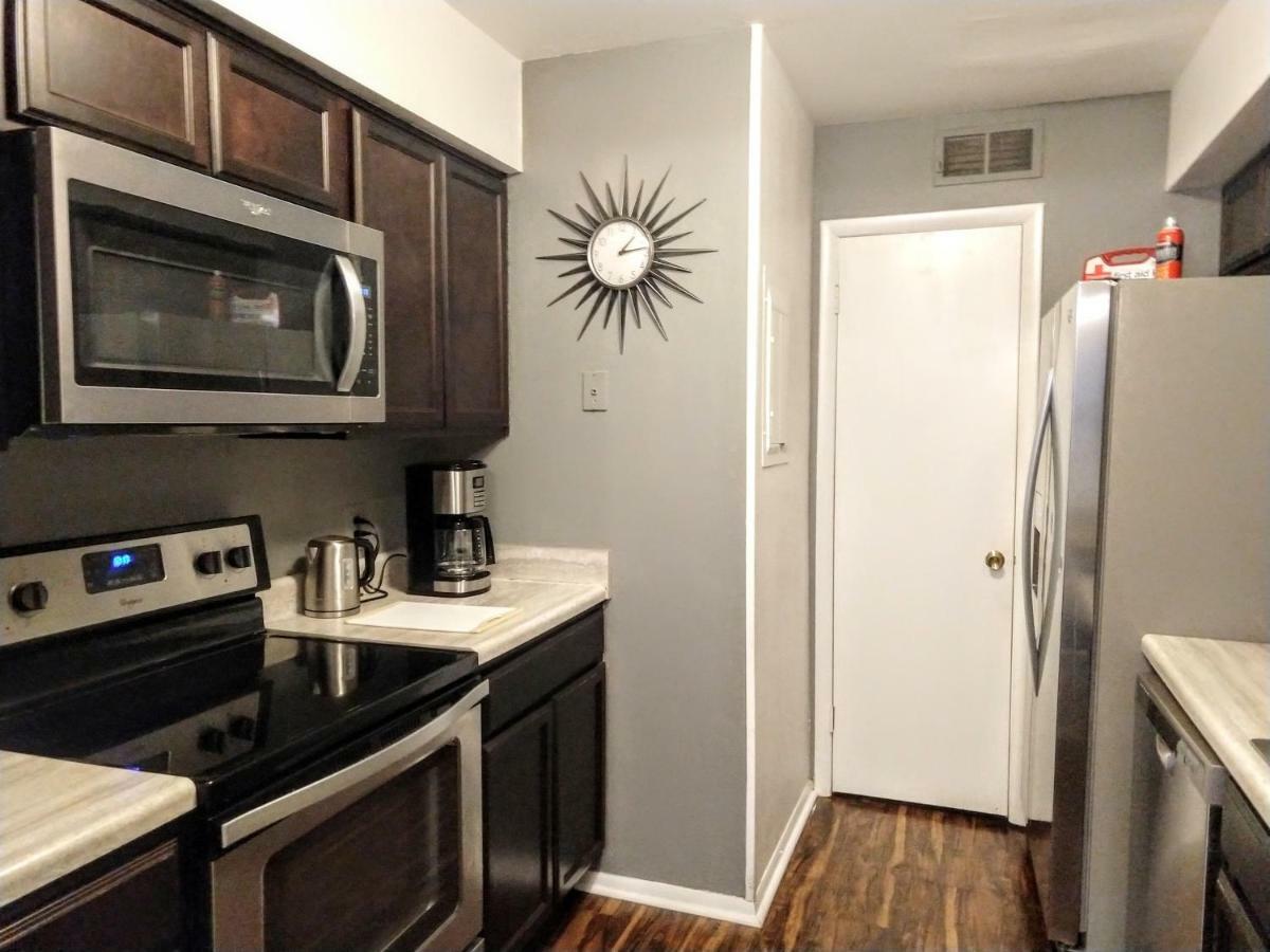Delightful Townhome - Central Raleigh Location Buitenkant foto