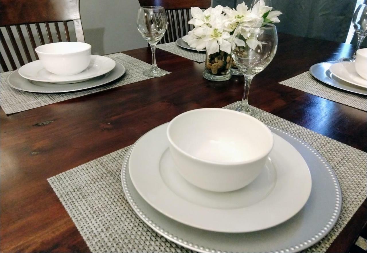 Delightful Townhome - Central Raleigh Location Buitenkant foto